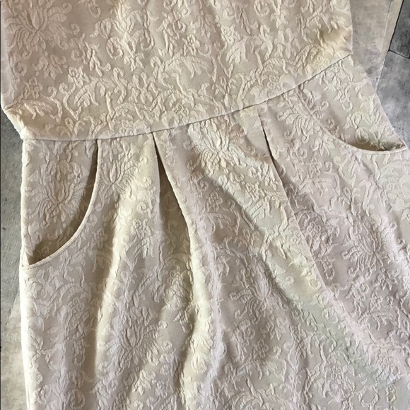 Dress - Picture 6 of 6